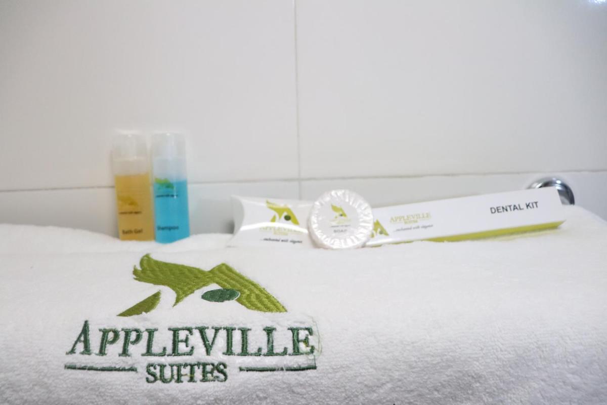 Appleville Suites Икеджа Екстериор снимка