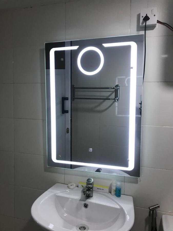 Appleville Suites Икеджа Екстериор снимка