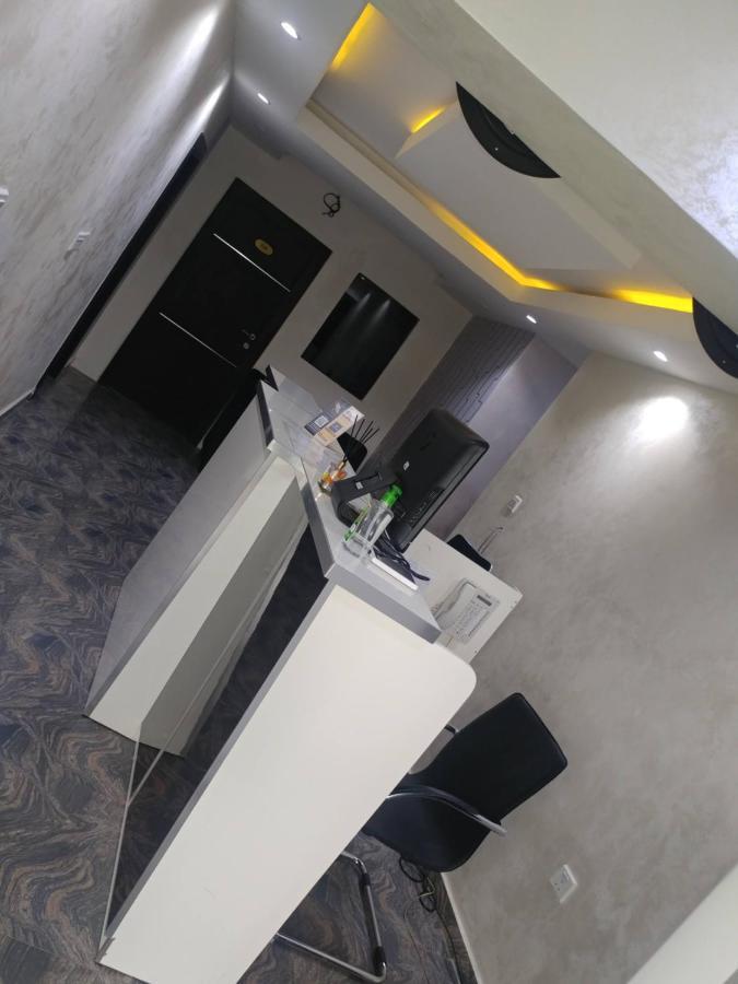 Appleville Suites Икеджа Екстериор снимка